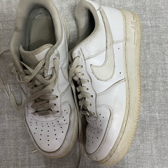 White AF1s - Picture 5 of 5